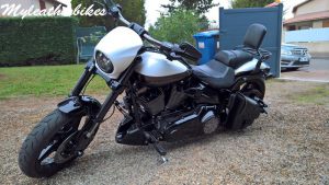 Sacoche SO02 sur Softail Breakout Pro street CVO (3)